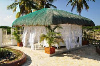 Sagastrand Beach Resort Olango Island Exterior photo